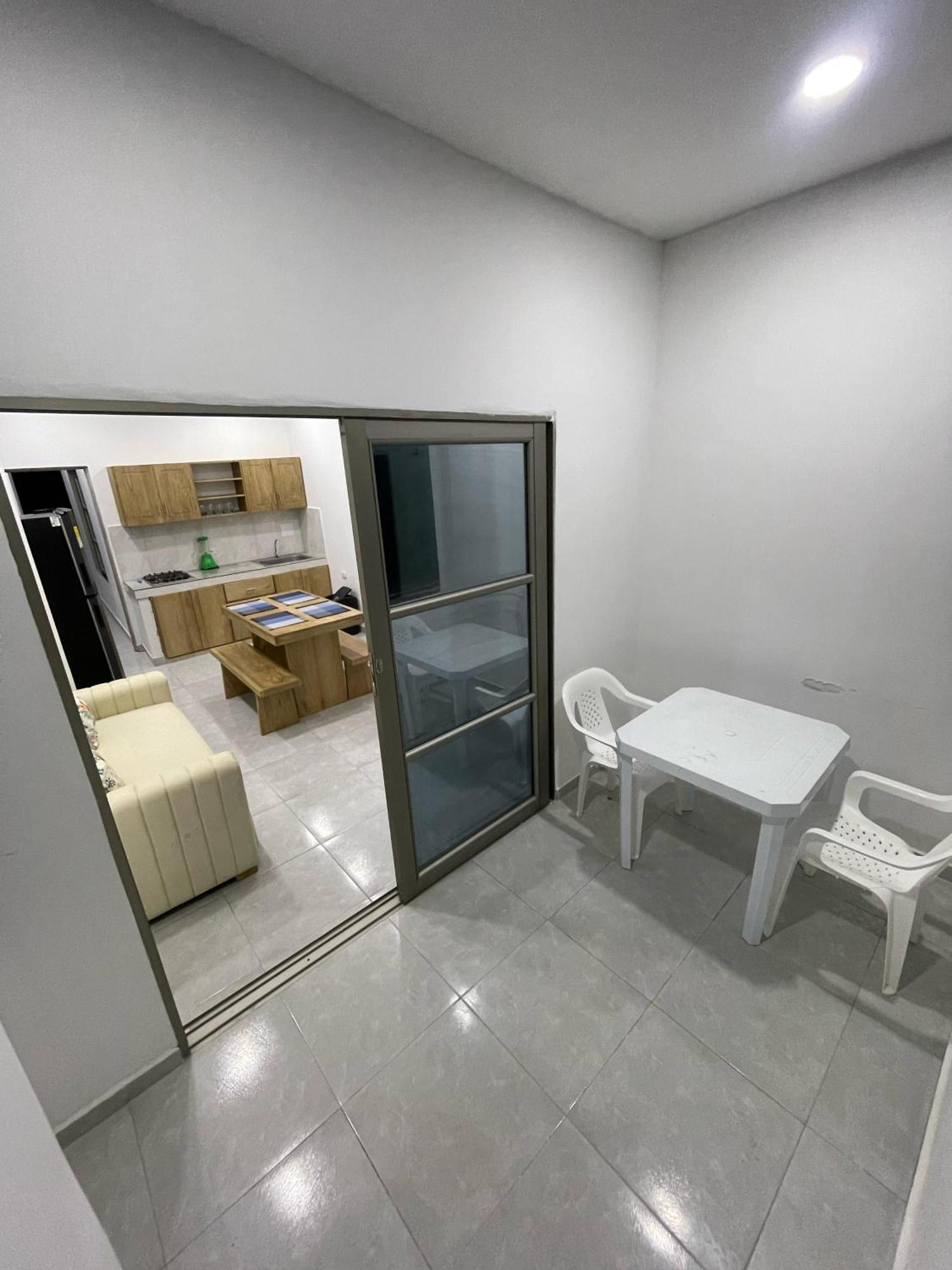 Palmaqua Beach Apartaments Ковеньяс Екстер'єр фото