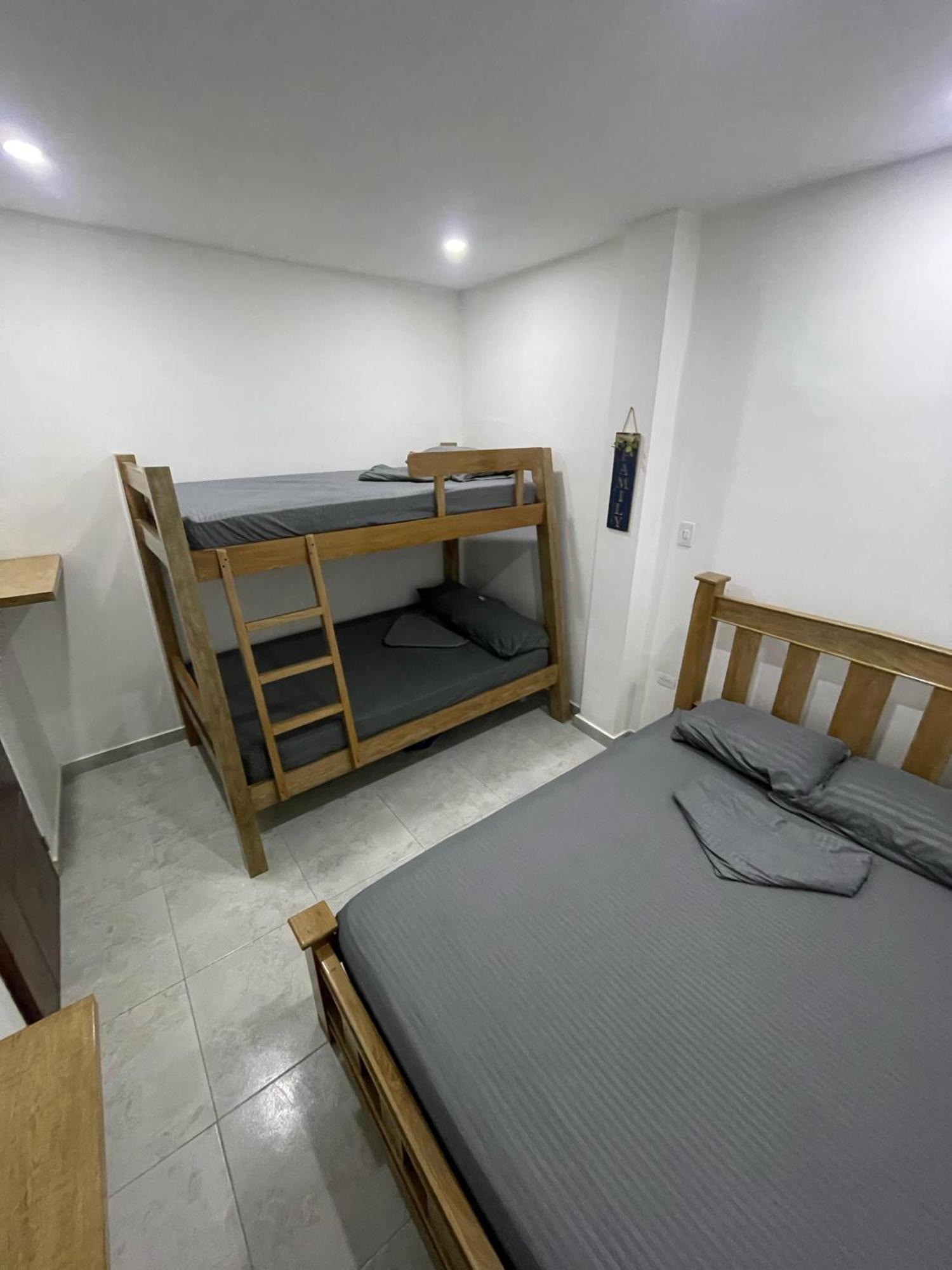 Palmaqua Beach Apartaments Ковеньяс Екстер'єр фото