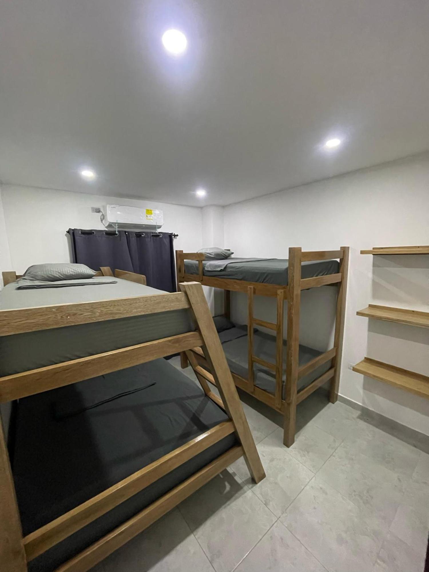 Palmaqua Beach Apartaments Ковеньяс Екстер'єр фото